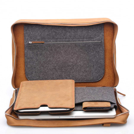 ZIP BAG - leather bag with felt inlay for 13" laptops - made in Germany - available in black, dark brown and camel
