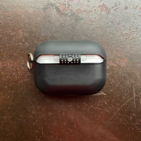 AirPods Bio Case & AirPods Pro Bio Case, compostable, available in black and red