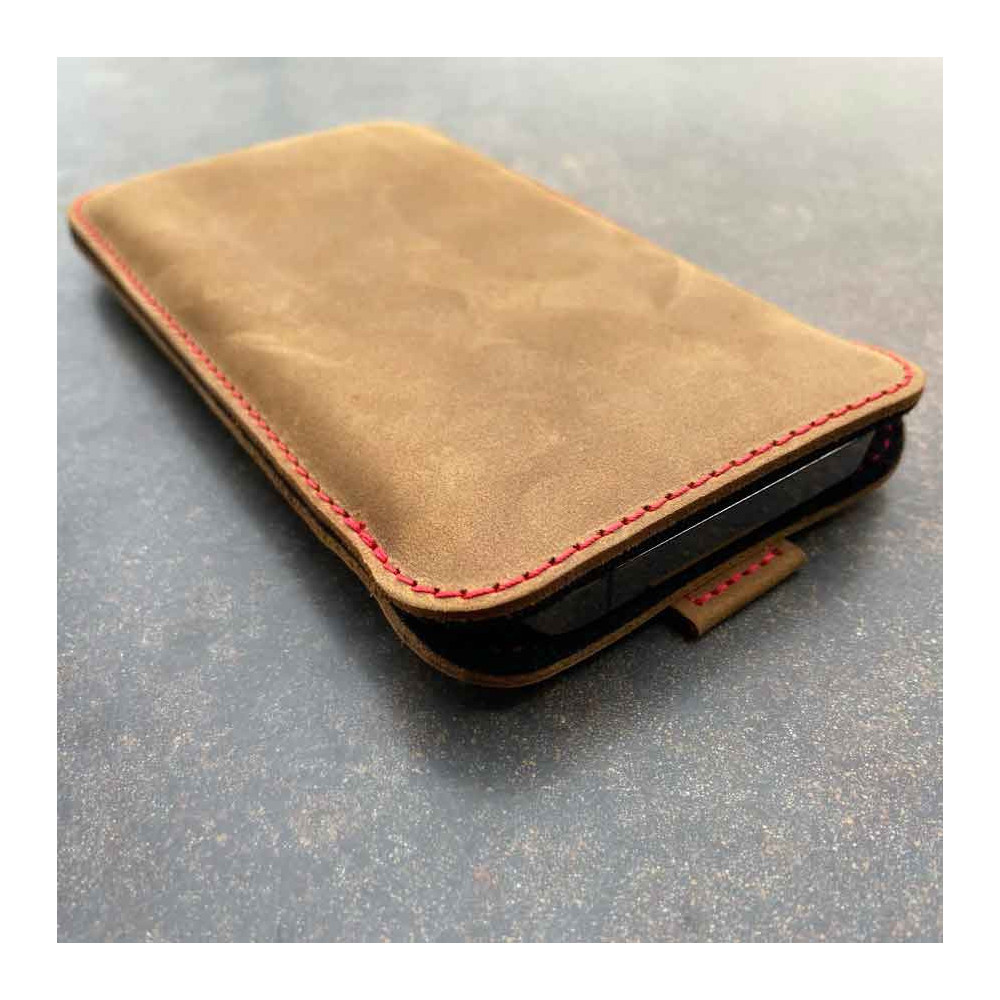 Perfect fitting iPhone 13 leather sleeve in earth, night, vintage and stone - made in Germany