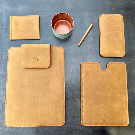 g.4 iPhone 13 mini leather sleeve