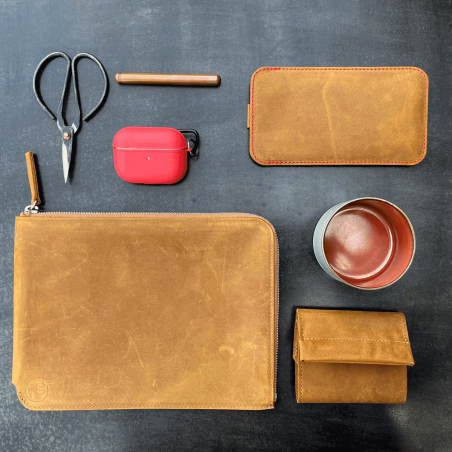 g.4 iPhone 13 Pro Max Leather Sleeve
