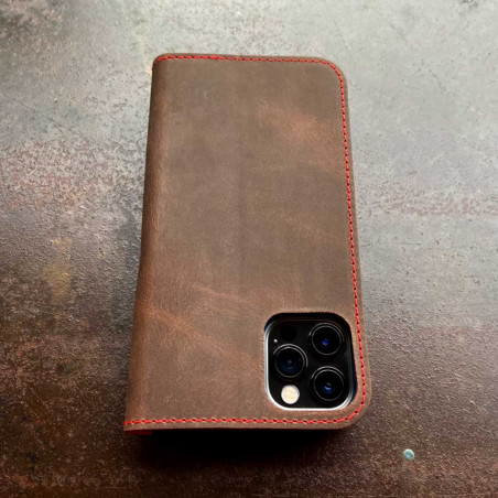 iPhone 14 Folio Leder & Bio Case mit rotem Innenleben - Leder in schwarz, dunkel braun, camel und grau - made in Germany