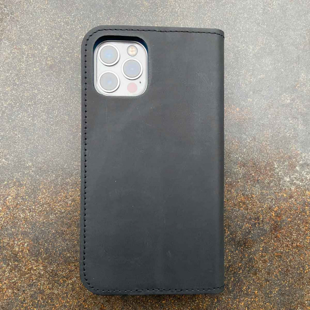 iPhone 14  Leder Case mit integriertem Bio Case  in dunkelbraun, camel, schwarz und grau - Made in Germany