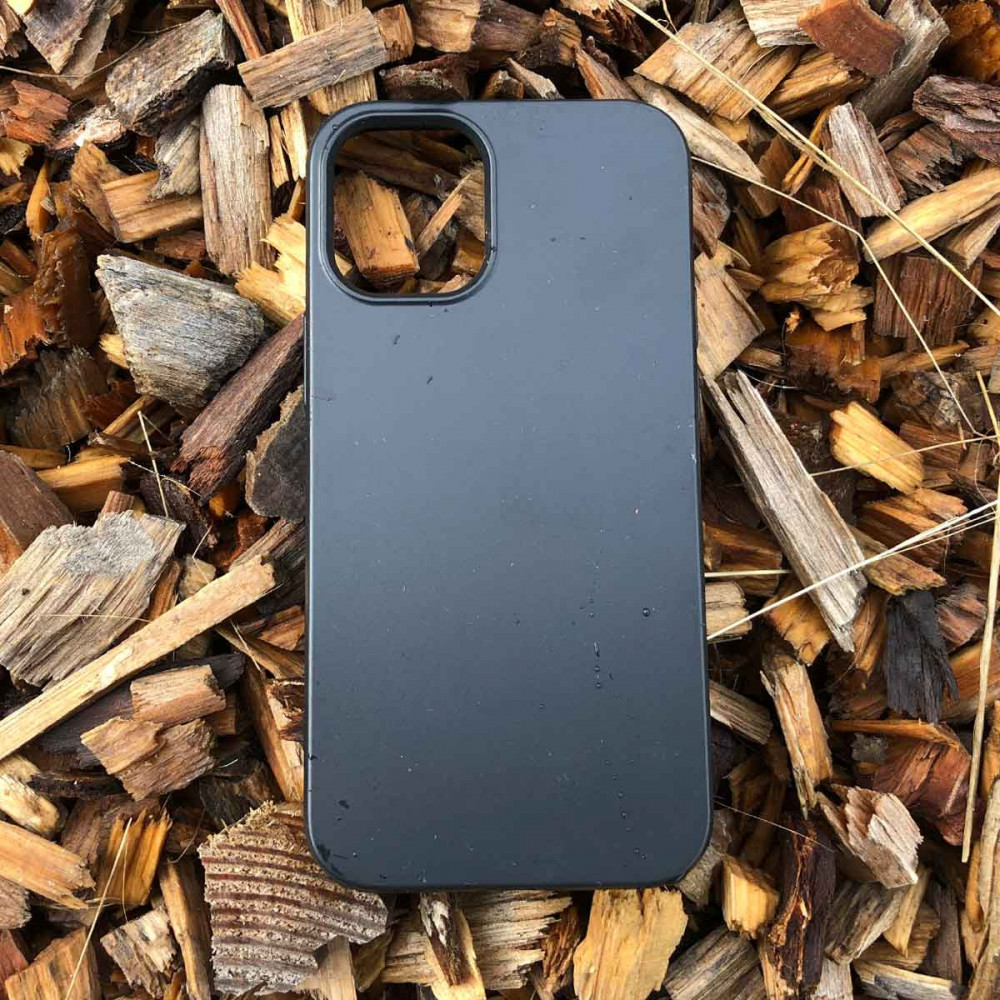 iPhone 14 Plus Eco Case in black color compostable, vegan, plastic-free - for a better tomorrow.