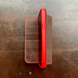 germanmade iPhone 14 Max Leder Folio – Brieftaschen Etui in Premiumleder dunkelbraun, camel, schwarz und grau mit Bio  Bumper