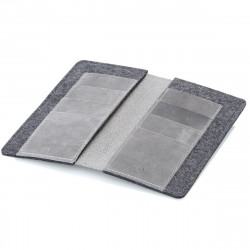 g.5 iPhone 15 Pro Leather Folio in color grey 2