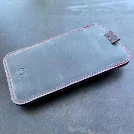 g.4 iPhone 15 Plus Ledercase - handgefertigt in Deutschland aus Premium Leder und Wollfilz