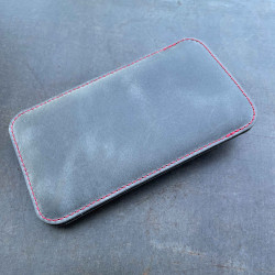 iPhone 15 / Plus / Pro / Pro Max leather case made of vegetable tanned leather handmade in Germany in 4 colors 2