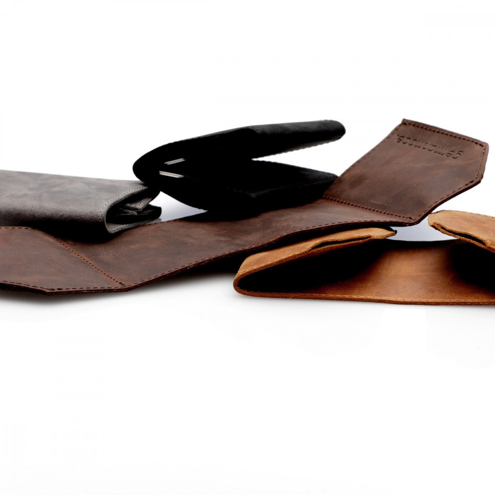 Bend Wallet - super slim, thin wallet for cards and bills made of vegetable tanned leather - made in Germany